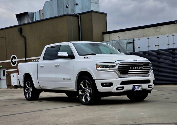 Dodge RAM cena 265900 przebieg: 176500, rok produkcji 2020 z Mońki małe 211